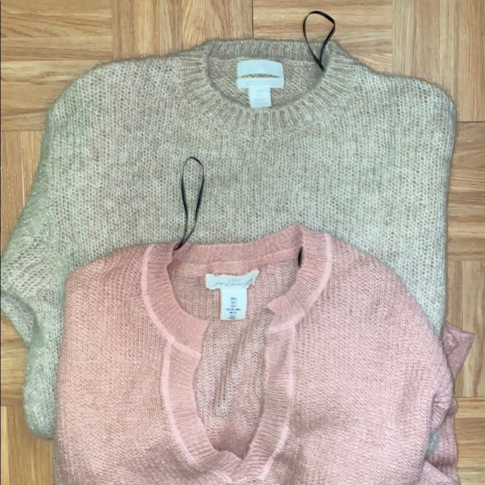 2 super soft Pink/ Beige sweaters